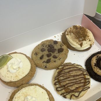 Crumbl - Quarry - Oh damn, Key Lime, salted semi-sweet choco, chocolate and peanut butter, coconut something, all delicious! - Bakeries Near Me - San Antonio, Texas Crumbl - Quarry - Oh damn, Key Lime, salted semi-sweet choco, chocolate and peanut butter, coconut something, all delicious! - Bakeries Near Me - San Antonio, Texas