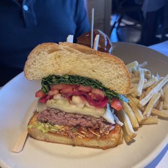 Gulfstream - Burger - New American Near Me - Newport Beach, California