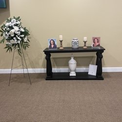 Baldwin Brothers A Funeral & Cremation Society - Little alter for mom's memorial