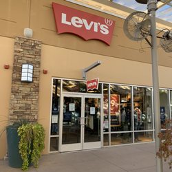Levi’s Outlet Store - 12/19/2020 Temporarily closed