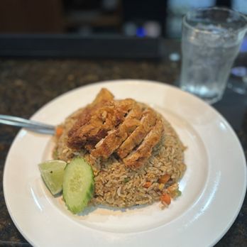 Bangkok Noi Thai Cuisine - Duck Fried Rice - Thai Near Me - Gloucester, Virginia