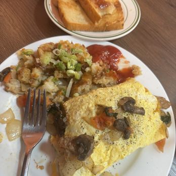 Joy of Eating Cafe - Garden Omelette w/ Turkey Sausage& Cheddar Cheese . -Tasty Country Potatoes - Breakfast & Brunch Near Me - Vallejo, California Joy of Eating Cafe - Garden Omelette w/ Turkey Sausage& Cheddar Cheese . -Tasty Country Potatoes - Breakfast & Brunch Near Me - Vallejo, California