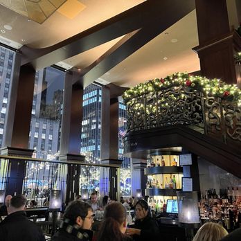 Del Frisco's Double Eagle Steakhouse - Lobby - Steakhouses Near Me - New York, New York