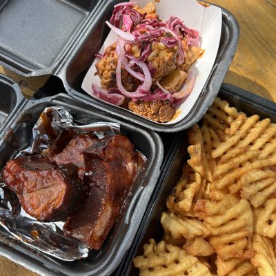 Ray Ray's Hog Pit Linworth by null