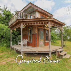 Salvage Texas - The Gingered Swan is one of our fan favorite houses that is available for overnight booking