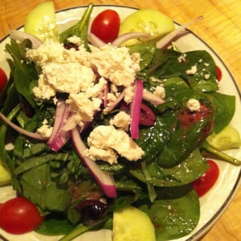 Ticino - Giardino: spinach, cucumber, tomato, kalamata olive, red onion, fresh basil and feta cheese, berry vinaigrette. - Pizza Near Me - Avon, Colorado Ticino - Giardino: spinach, cucumber, tomato, kalamata olive, red onion, fresh basil and feta cheese, berry vinaigrette. - Pizza Near Me - Avon, Colorado