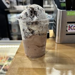 Kohmi’s Desserts - Ice cream