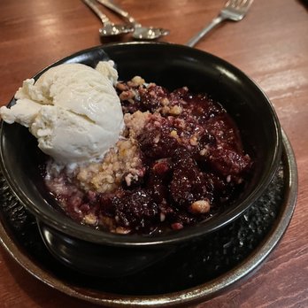River's Edge Restaurant - Steakhouses Near Me - Grants Pass, Oregon