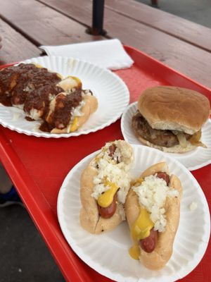 Gus's Hotdogs by null