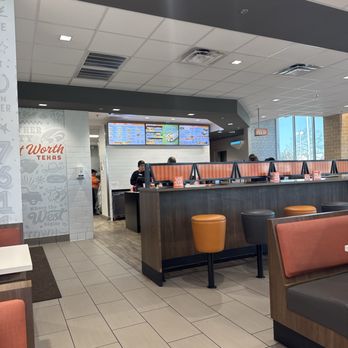 Whataburger - Workers, working hard. - Burgers Near Me - Fort Worth, Texas Whataburger - Workers, working hard. - Burgers Near Me - Fort Worth, Texas