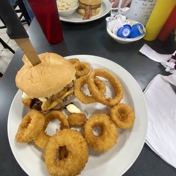 Ocala's Downtown Diner - Burger with Onion Rings - Diners Near Me - Ocala, Florida Ocala's Downtown Diner - Burger with Onion Rings - Diners Near Me - Ocala, Florida