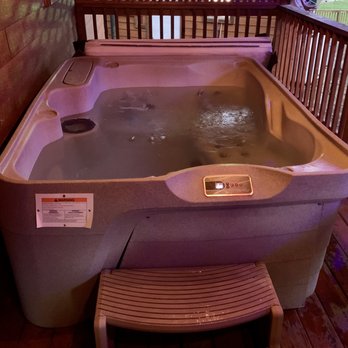 Hyatt Lake Resort - Hot tub - Hotels Near Me - Ashland, Oregon Hyatt Lake Resort - Hot tub - Hotels Near Me - Ashland, Oregon