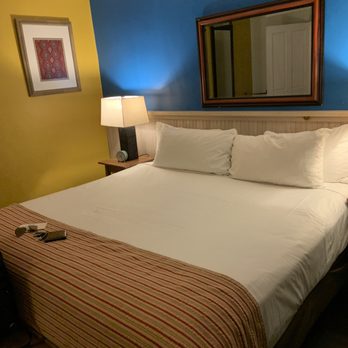 Las Palomas - Hotels Near Me - Santa Fe, New Mexico
