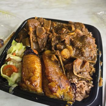 Taste Jamaica - Curry Goat plate - Caribbean Near Me - Los Angeles, California Taste Jamaica - Curry Goat plate - Caribbean Near Me - Los Angeles, California