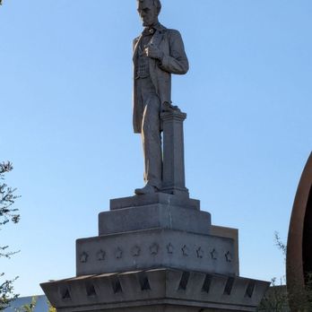 Abraham Lincoln Memorial Statue - Statue at Lincoln Park - Landmarks & Historical Buildings Near Me - Long Beach, California Abraham Lincoln Memorial Statue - Statue at Lincoln Park - Landmarks & Historical Buildings Near Me - Long Beach, California