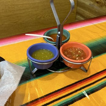 El Burrito Mexicano - Salsa - Mexican Near Me - Chicago, Illinois