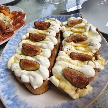 Casadonna - Italian Near Me - Miami, Florida