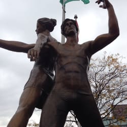 Richmond Hill 140th Anniversary Statue