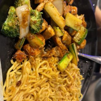 Paradise Hibachi Steakhouse - Sushi Bars Near Me - Cresco, Pennsylvania