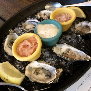 Bota - Fresh oysters (oysters, horseradish, cocktail sauce, mignonette) - Spanish Near Me - San Francisco, California Bota - Fresh oysters (oysters, horseradish, cocktail sauce, mignonette) - Spanish Near Me - San Francisco, California