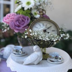 Tea a la Chic