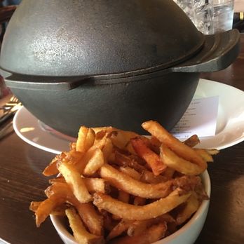Bistro de Ville - French Near Me - Scarsdale, New York