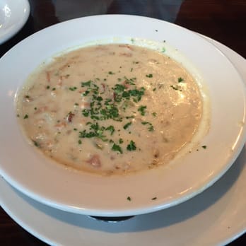 BluWater Bistro - Clam chowder bowl - American Near Me - Seattle, Washington