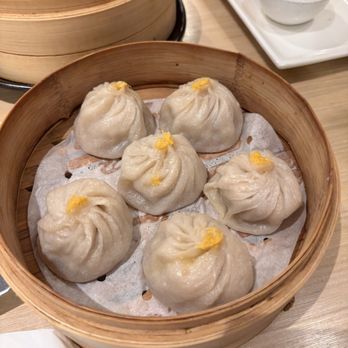 Dim Sum Sam - Shanghai Juice Pork and Crabmeat Dumpling 蟹粉小笼包 - Dim Sum Near Me - New York, New York Dim Sum Sam - Shanghai Juice Pork and Crabmeat Dumpling 蟹粉小笼包 - Dim Sum Near Me - New York, New York