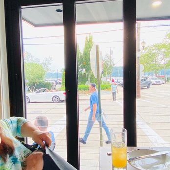 Skippers - Beautiful new windows floor to ceiling really opens up to see beautiful view of harbor - New American Near Me - Northport, New York