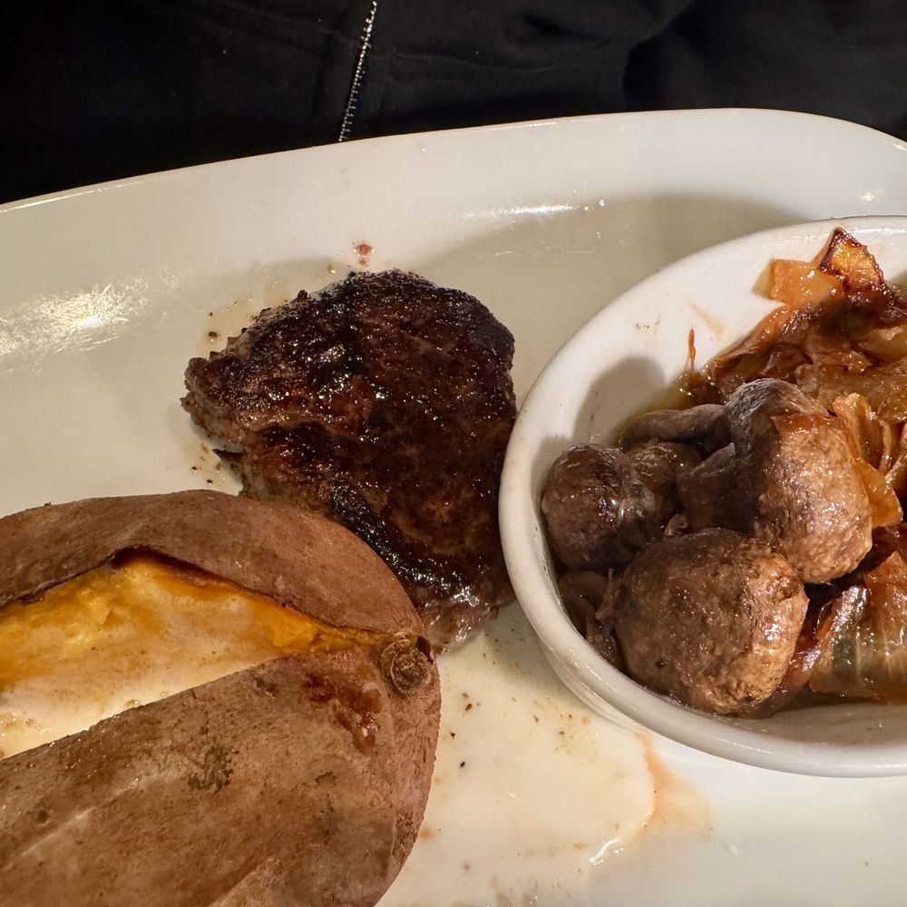LongHorn Steakhouse - Wonderful Filet - Steakhouses Near Me - Albany, New York LongHorn Steakhouse - Wonderful Filet - Steakhouses Near Me - Albany, New York