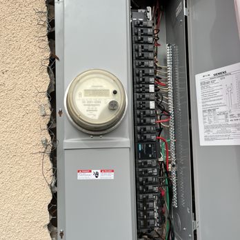 MAG Electric - New 200 electric panel installed, replacing old 100 - Electricians Near Me MAG Electric - New 200 electric panel installed, replacing old 100 - Electricians Near Me