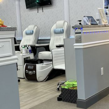 Precious Nails & Spa 2 - Nail Salons Near Me - Norwood, Massachusetts