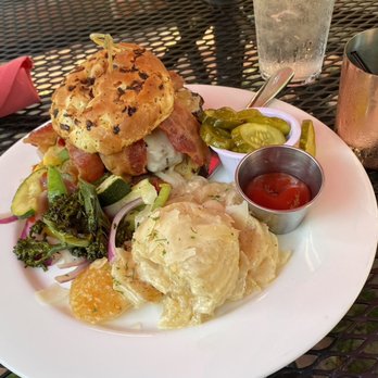 Vivilore - American Near Me - Independence, Missouri