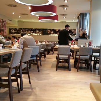 Theos Bar - Seating Area at Theo's - Sports Bars Near Me - Munich, BY
