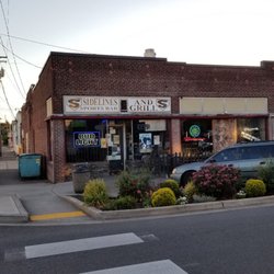 Sidelines Sports Bar & Grill