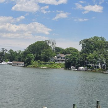 Cantler's Riverside - Seafood Near Me - Annapolis, Maryland