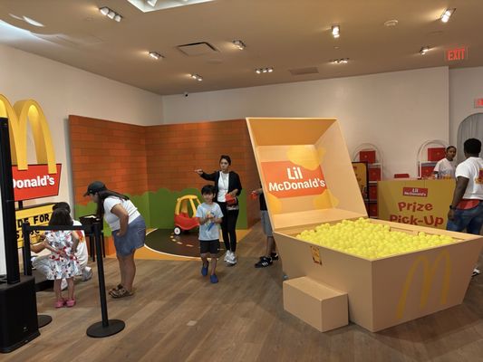 Santa Monica Place by null