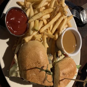 BLVD Kitchen & Bar - Herb Grilled Chicken Sandwich - American Near Me - Minnetonka, Minnesota BLVD Kitchen & Bar - Herb Grilled Chicken Sandwich - American Near Me - Minnetonka, Minnesota