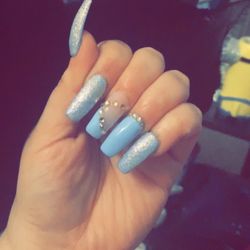 Hollywood Nails & Spa