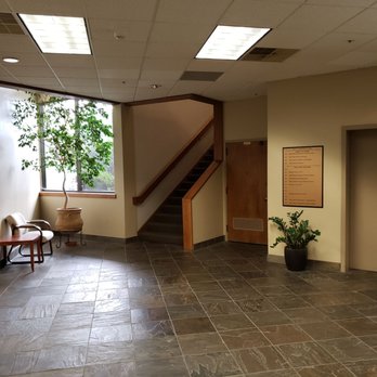 Napa Valley Orthopedic - Main lobby entrance to all the suites and more upstairs. - Orthopedists Near Me - Napa, California Napa Valley Orthopedic - Main lobby entrance to all the suites and more upstairs. - Orthopedists Near Me - Napa, California