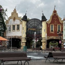 Holiday Park