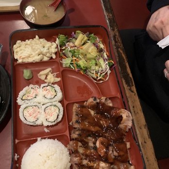 Tampopo Restaurant - Chicken Teriyaki Bento Box - Sushi Bars Near Me - Gardena, California