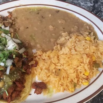 Borreguitas Bar Express - Three street tacos with beans and rice. - Mexican Near Me - Pomona, California