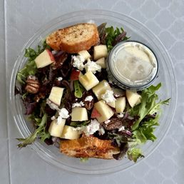 Apple Pecan Salad