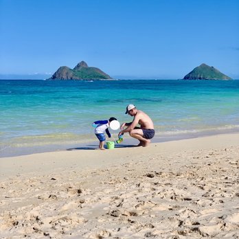 Lanikai Beach - Getting water from the ocean in his bucket - Beaches Near Me - Kailua, Hawaii