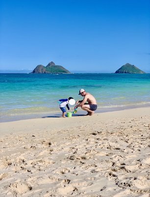 Lanikai Beach by null