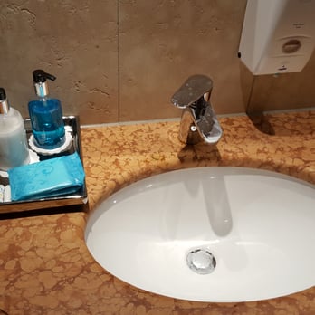 Schlosshotel Grünwald - Very nice bathrooms - Italian Near Me - Grünwald, BY