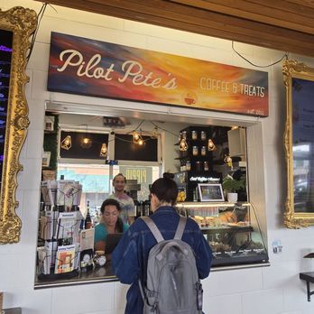 Pilot Pete's Coffee & Treats - Coffee & Tea Near Me - Elmhurst, Illinois Pilot Pete's Coffee & Treats - Coffee & Tea Near Me - Elmhurst, Illinois
