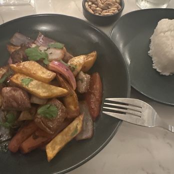 Fusionista - Lomo Saltado - Peruvian Near Me - Montclair, New Jersey