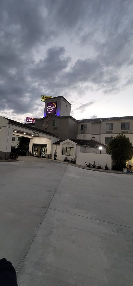 Slide of Good Roofing